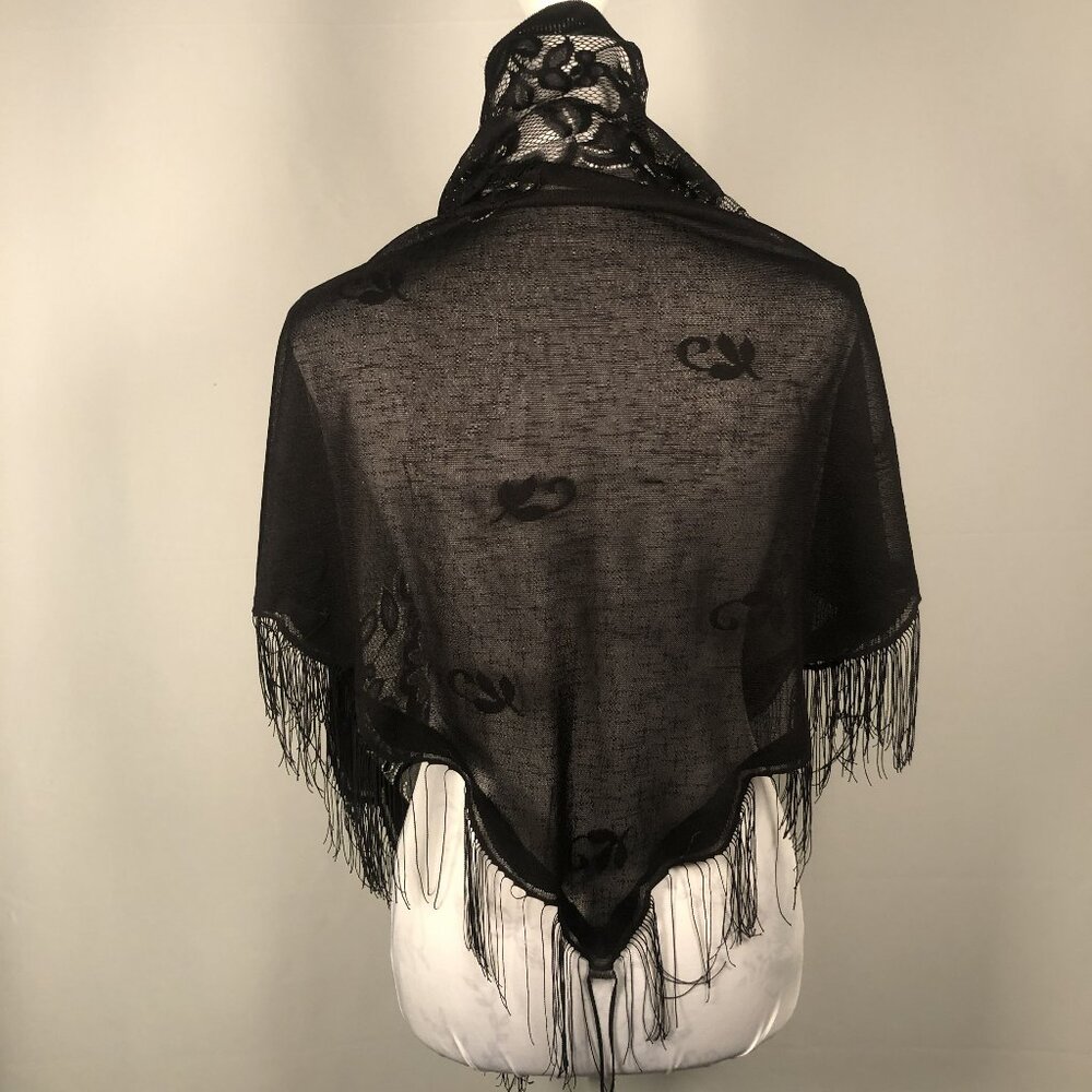 Vintage Black Floral Lace Fringe Shawl Wrap – Elegant Evening Layer - Picture 6 of 9